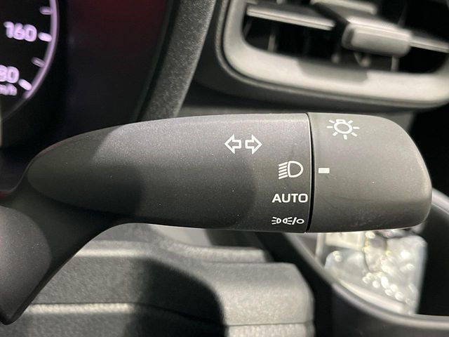 TOYOTA SIENTA HYBRID 2025