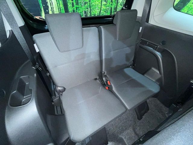 TOYOTA SIENTA HYBRID 2025