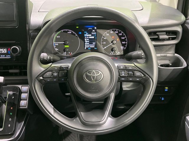 TOYOTA SIENTA HYBRID 2025