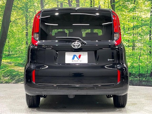 TOYOTA SIENTA HYBRID 2025