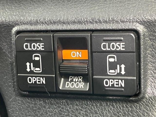 TOYOTA SIENTA 4WD 2015