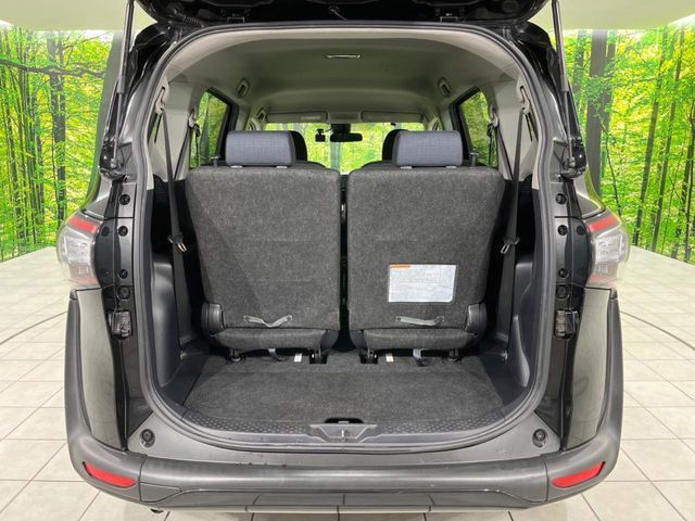 TOYOTA SIENTA 4WD 2015