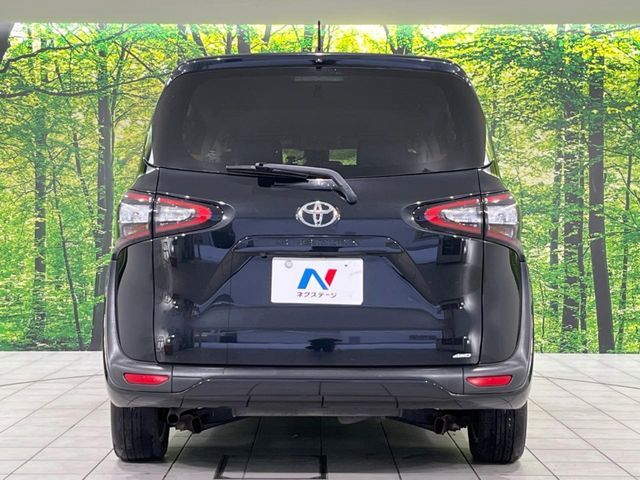 TOYOTA SIENTA 4WD 2015