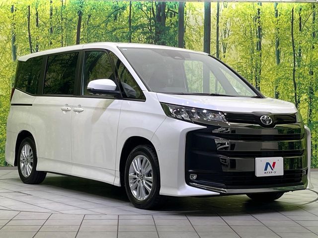 TOYOTA NOAH 2024