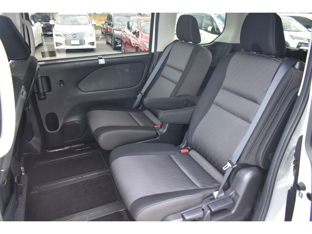 NISSAN SERENA  WG 2021