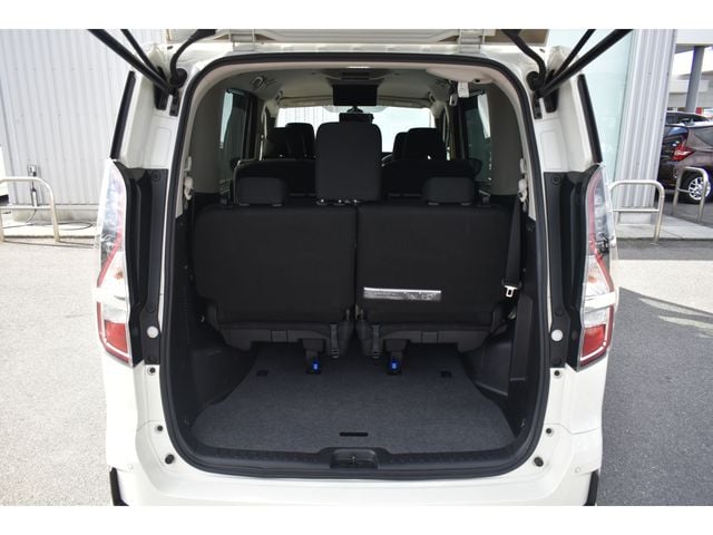 NISSAN SERENA  WG 2021