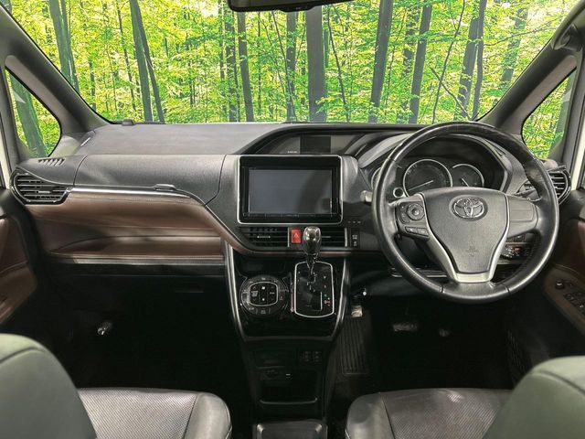 TOYOTA ESQUIRE 4WD 2015