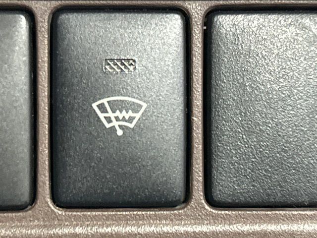 TOYOTA ESQUIRE 4WD 2015