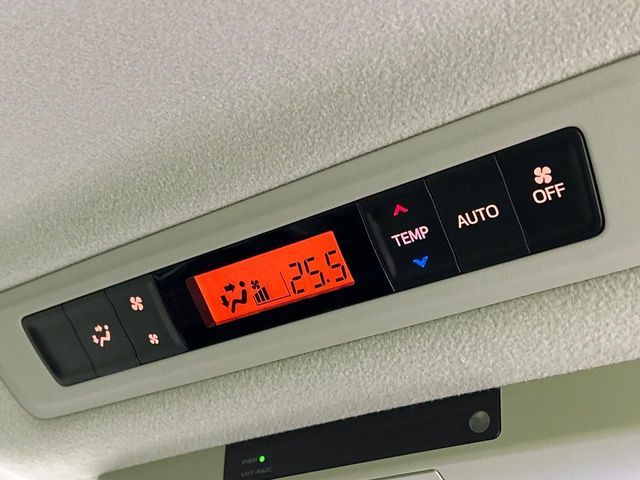 TOYOTA ESQUIRE 4WD 2015