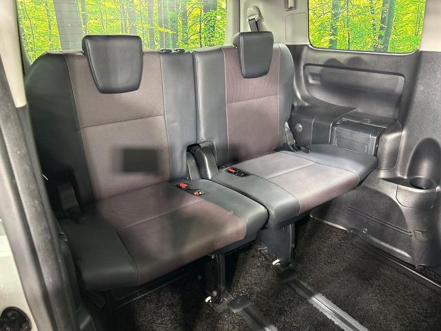 TOYOTA ESQUIRE 4WD 2015