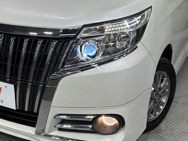 TOYOTA ESQUIRE 4WD 2015