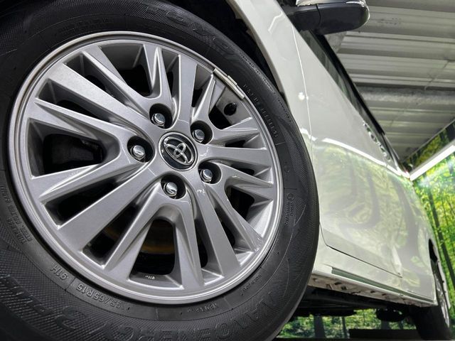 TOYOTA ESQUIRE 4WD 2015