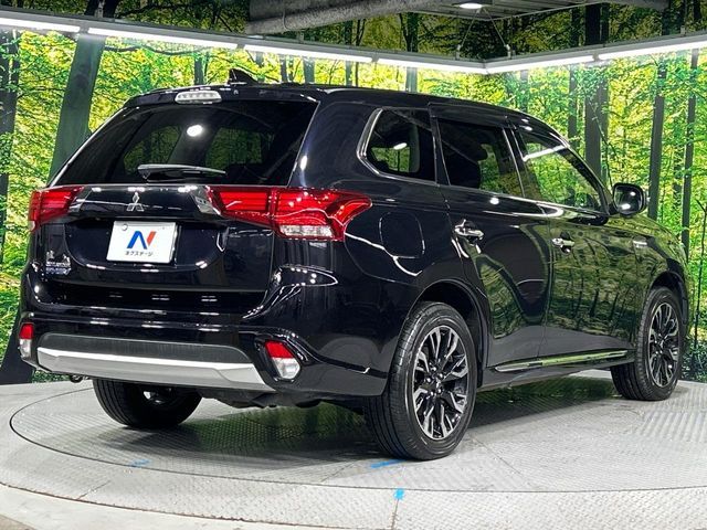 MITSUBISHI OUTLANDER PHEV 2017