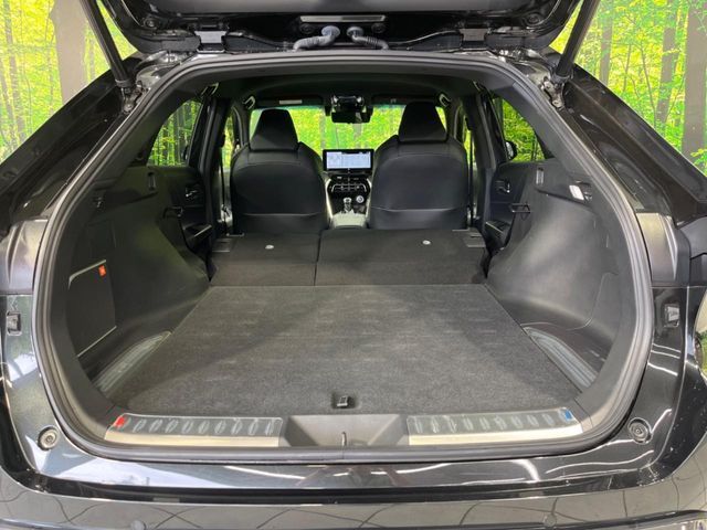 TOYOTA HARRIER HYBRID 2022