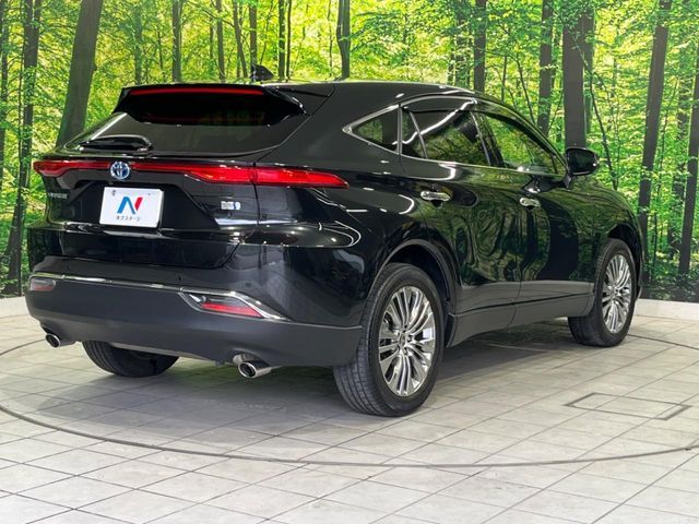 TOYOTA HARRIER HYBRID 2022