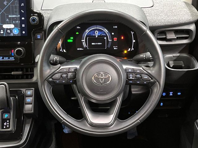 TOYOTA SIENTA HYBRID 2023