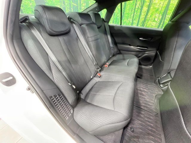 TOYOTA CROWN sedan hybrid 4WD 2018