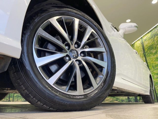 TOYOTA CROWN sedan hybrid 4WD 2018