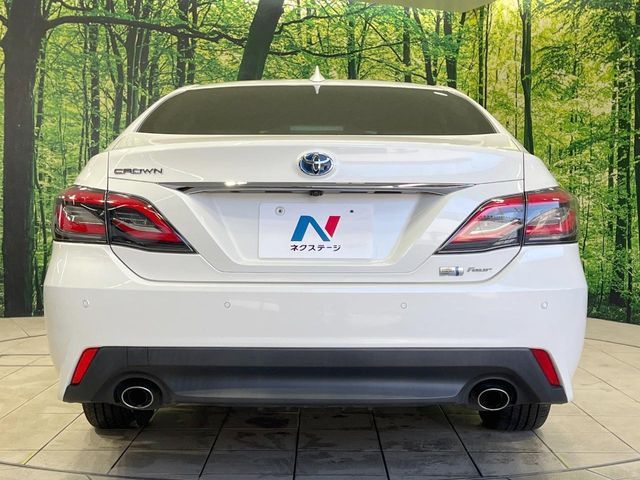 TOYOTA CROWN sedan hybrid 4WD 2018