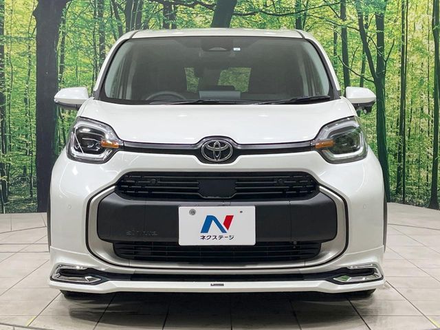 TOYOTA SIENTA HYBRID 2023