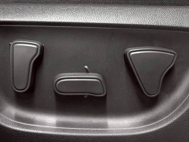 TOYOTA YARIS CROSS HYBRID 2025