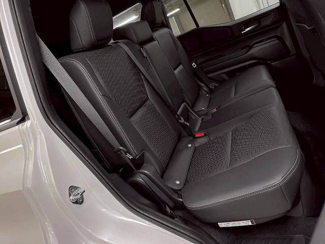 TOYOTA LANDCRUISER 250 2024