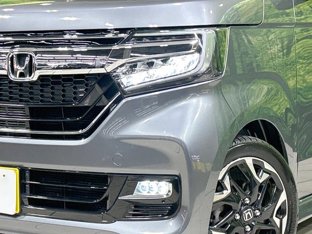 HONDA N BOX CUSTOM 2018