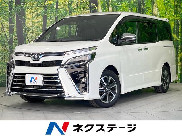 TOYOTA VOXY 2020