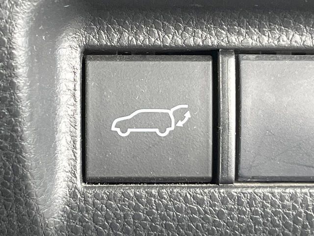 TOYOTA HARRIER 2WD 2021