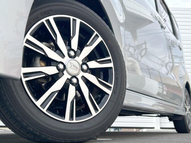 DAIHATSU MOVE CUSTOM 2018