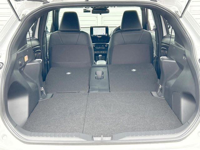 TOYOTA YARIS CROSS HYBRID 2025