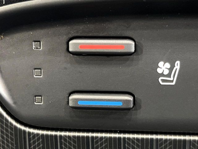 TOYOTA HARRIER 4WD 2023