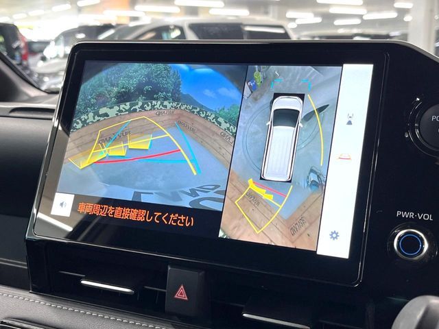 TOYOTA NOAH HYBRID 2024