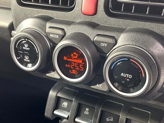 SUZUKI JIMNY NOMADE 2025