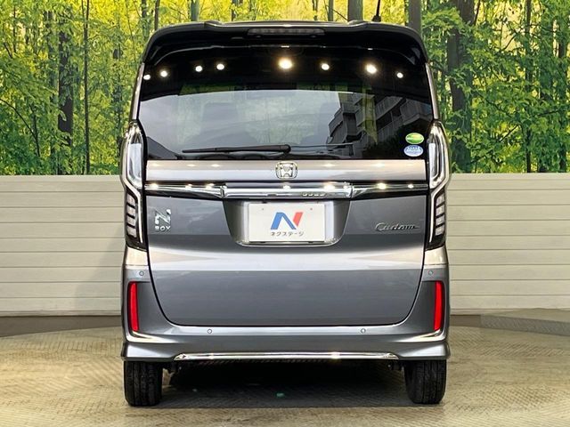 HONDA N BOX CUSTOM 2021