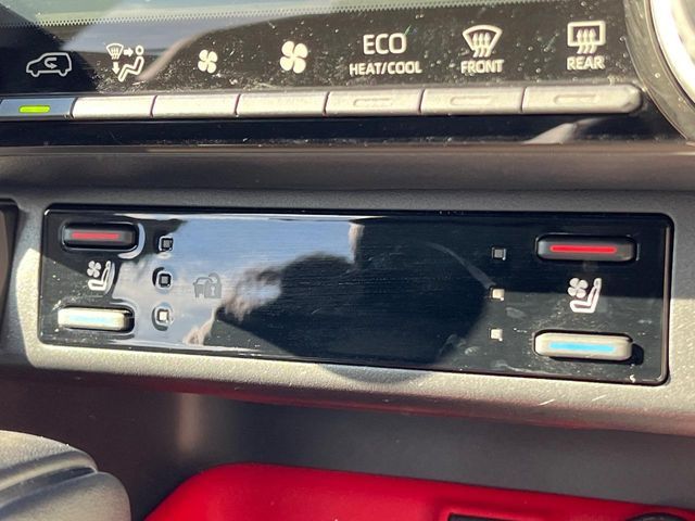 TOYOTA RAV4 4WD 2024