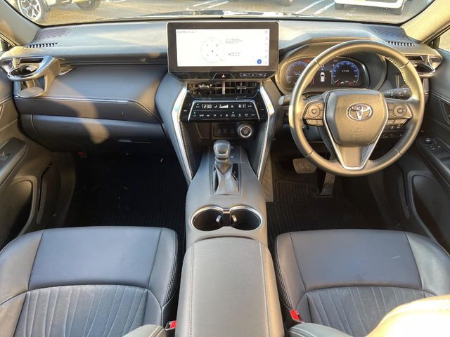 TOYOTA HARRIER 2WD 2023