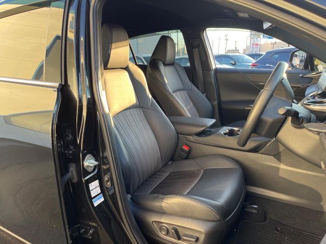 TOYOTA HARRIER 2WD 2023