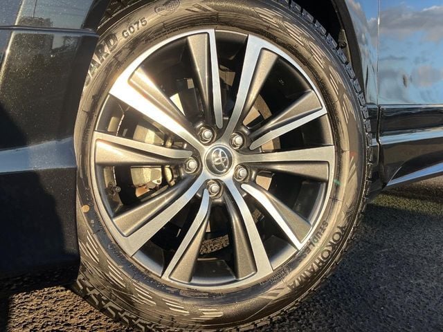 TOYOTA HARRIER 2WD 2023