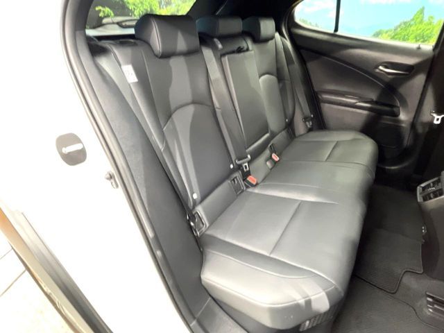 TOYOTA LEXUS UX250h 2020