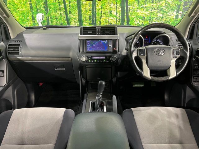 TOYOTA LANDCRUISER PRADO 2015