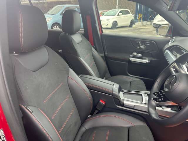 MERCEDES BENZ MERCEDES AMG GLB class 2024