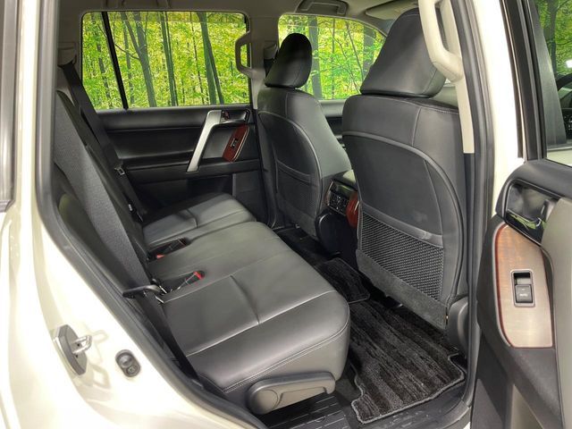 TOYOTA LANDCRUISER PRADO 2016