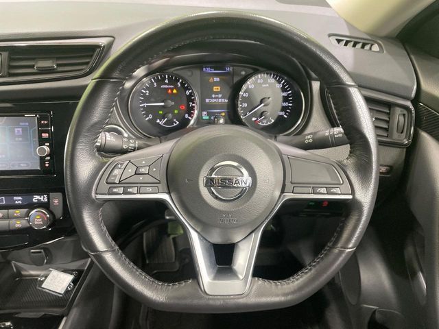 NISSAN X-TRAIL 2WD 2017