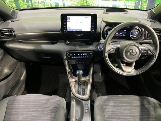 TOYOTA YARIS HYBRID 2021