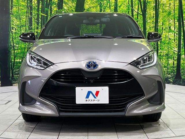 TOYOTA YARIS HYBRID 2021