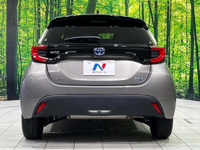 TOYOTA YARIS HYBRID 2021