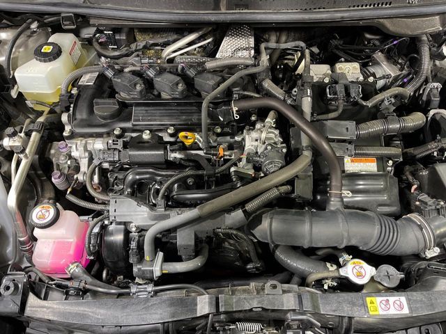 TOYOTA YARIS HYBRID 2021