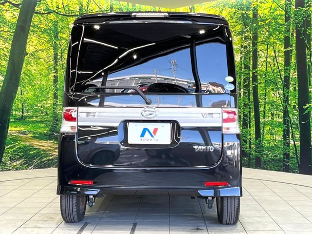 DAIHATSU TANTO CUSTOM 2011