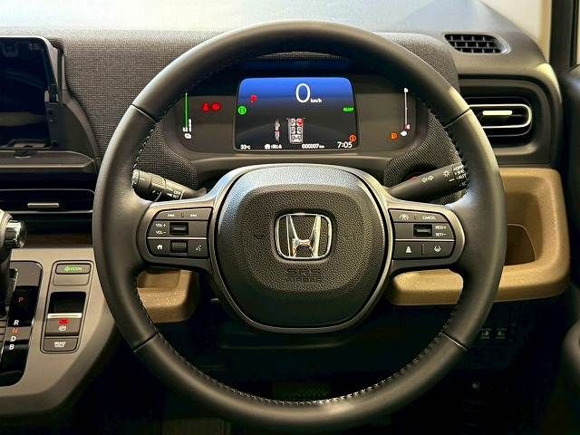 HONDA FREED e:HEV 2025